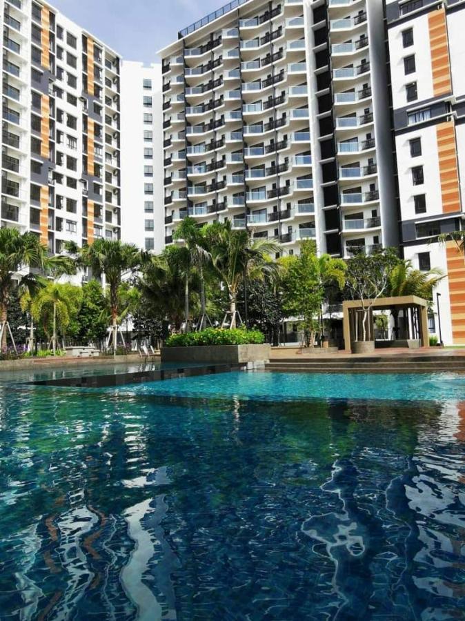 Timurbay By Dfamilia, Ground Floor Suite With Easy Access To The Pool And Beach Kuantan Exteriör bild